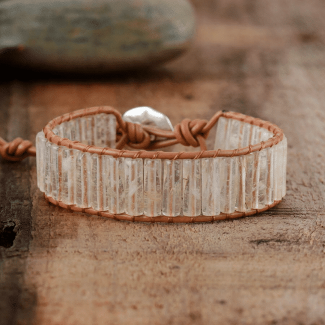Bracelet en cristal de roche naturelle https://www.chakras-shop.com
