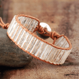 Bracelet en cristal de roche naturelle https://www.chakras-shop.com
