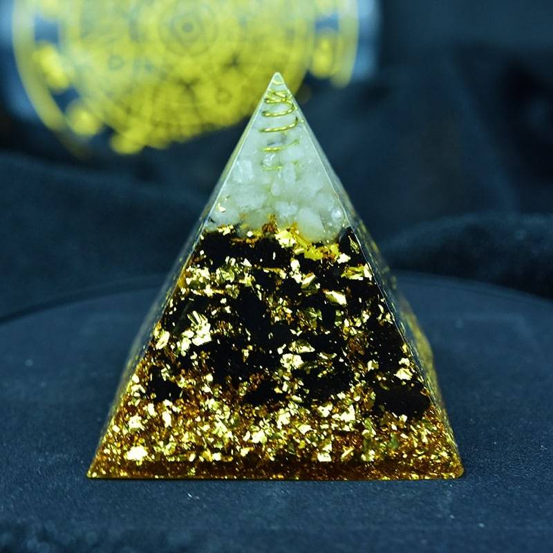 1Pcs Cristal Pyramide Obsidienne Orgone Chakra Ornement pour Yoga Femmes 