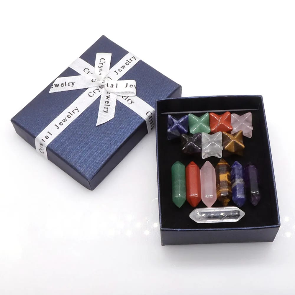 Coffret Pierre Naturelle en Forme d'Etoile de Quatorze Pièces sur fond blanc