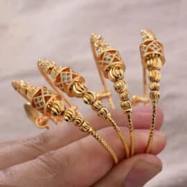 Lot de Quatre Bracelets Porte Bonheur de Style Ethnique en Cuivre