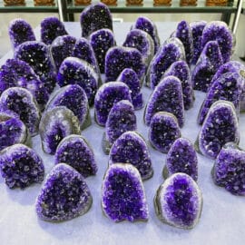 Minerai de 200 Grammes de Pierre Naturelle d'Améthyste