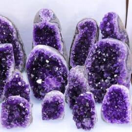 Minerai de 200 Grammes de Pierre Naturelle d'Améthyste