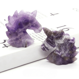 Pierre Naturelle Sculptée en Forme de Licorne