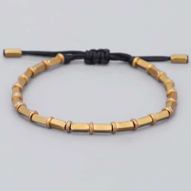 Bracelet Tibétain de Style Vintage en Perles de Cuivre sur fond gris