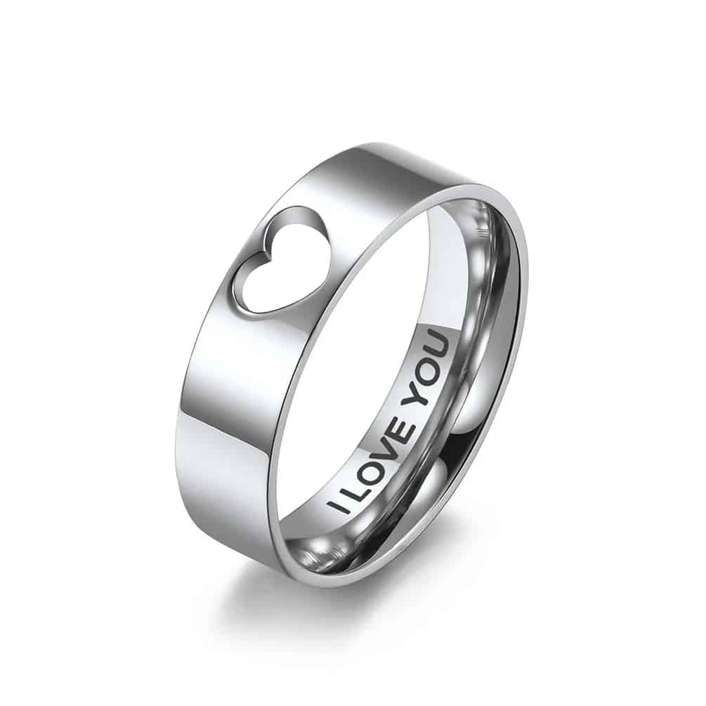 Bague Amitié avec Design de Cœur sur fond blanc