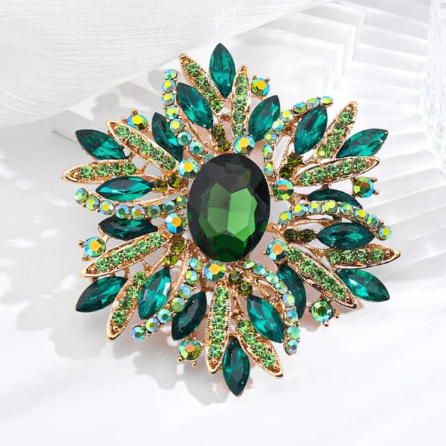Broche Strass Vintage à diamants - Vintage et mode - Trouvez des pièces