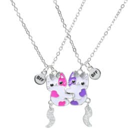 Collier d'Amitié avec Chats et Strass sur fond blanc