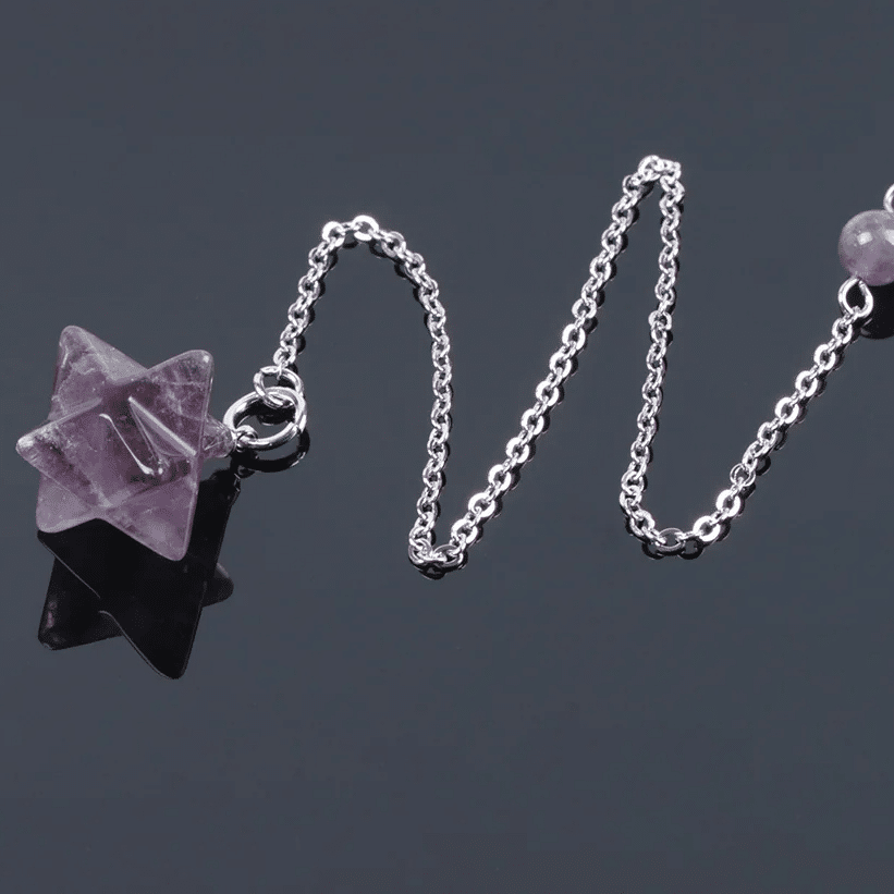 Merkaba de Style Ethnique en Pierre Naturelle sur fond gris