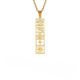 Pendentif Egyptien Doré avec Collier en Acier Inoxydable sur fond blanc
