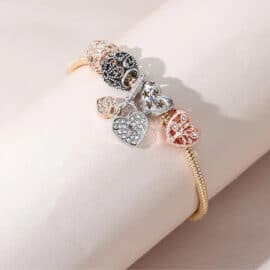 Bracelet de Vie en Métal avec Cœurs