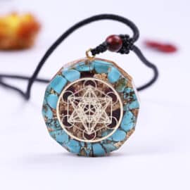Pendentif Metatron en Turquoise sur fond gris